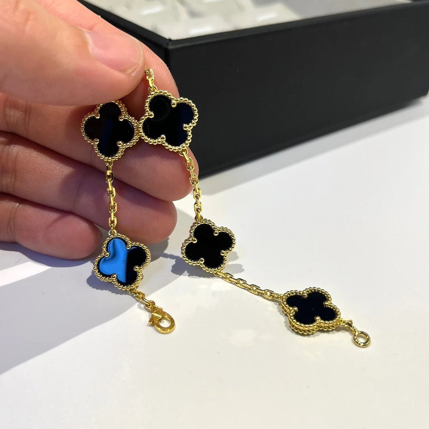 [LUXORA] CLOVER 5 MOTIF ONYXS BRACELET COLLECTION