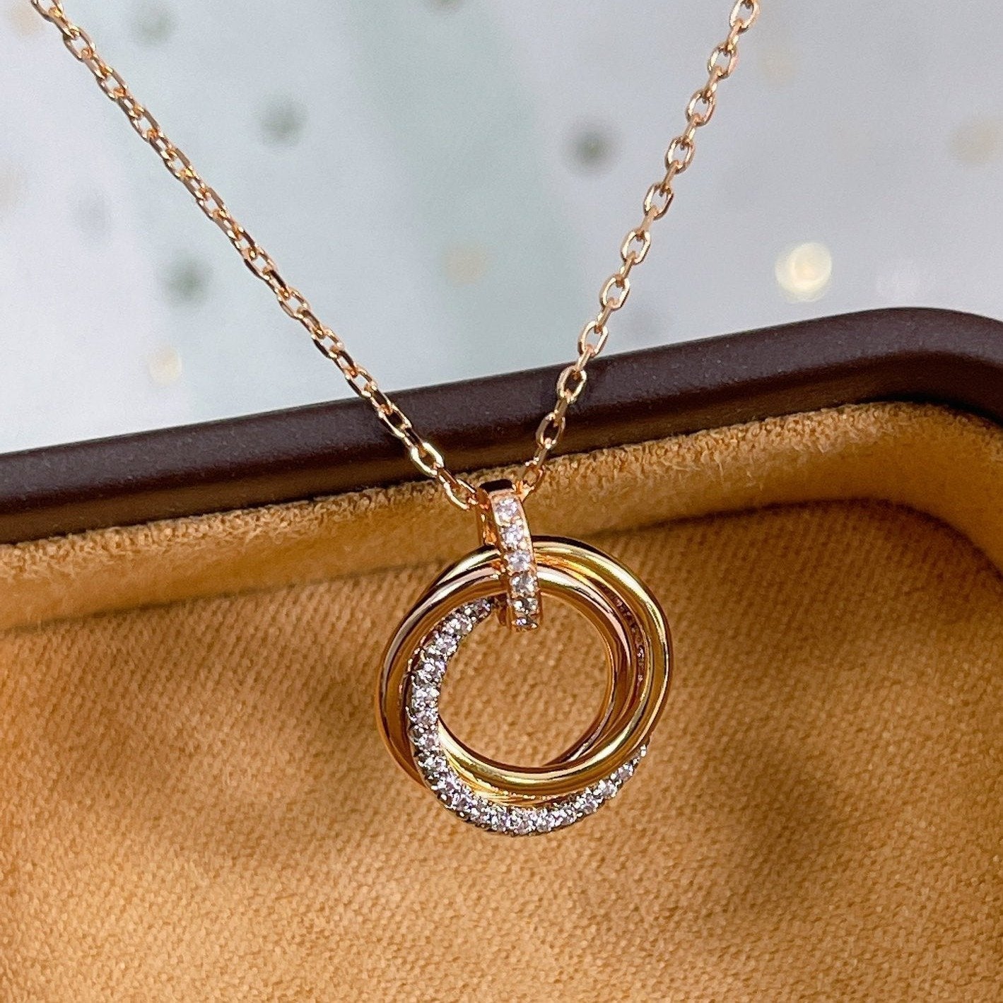 [LUXORA]TRINITY NECKLACE SILVER GOLD PINK GOLD DIAMONDS
