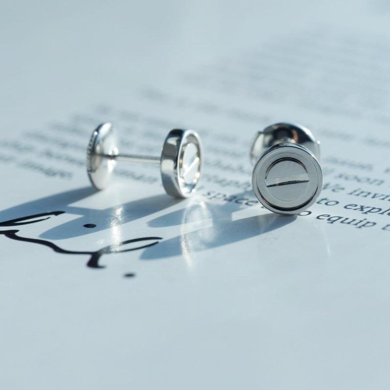 [LUXORA]LOVE EARRINGS SILVER 10MM