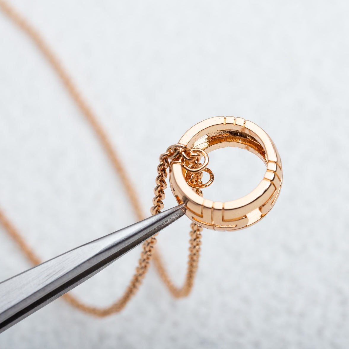 [LUXORA]PARENTESI NECKLACE PINK GOLD