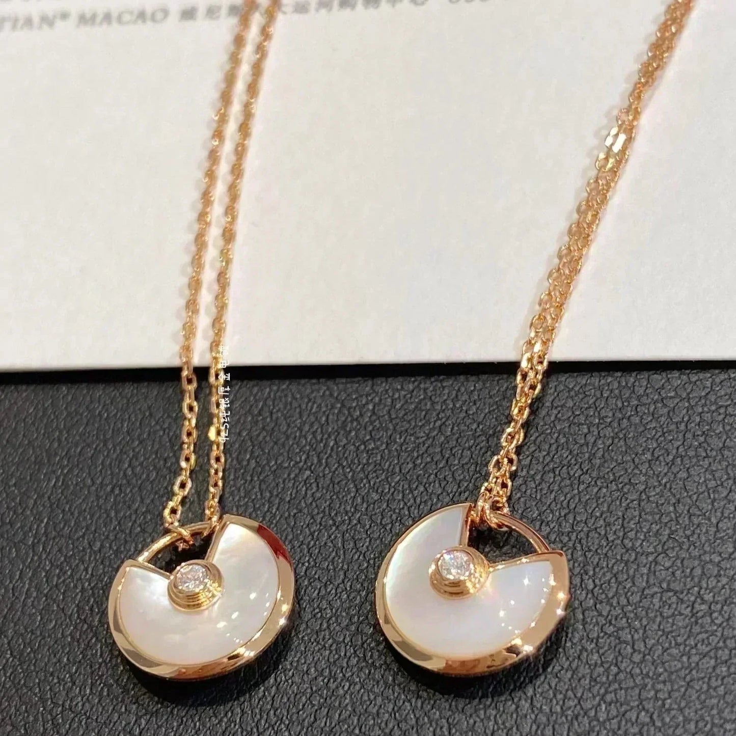 [LUXORA]AMULETTE ROSE GOLD MOP NECKLACE
