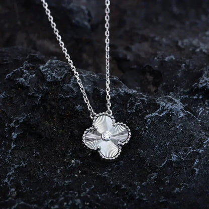 [LUXORA]CLOVER  15MM DIAMOND LASER NECKLACE SILVER