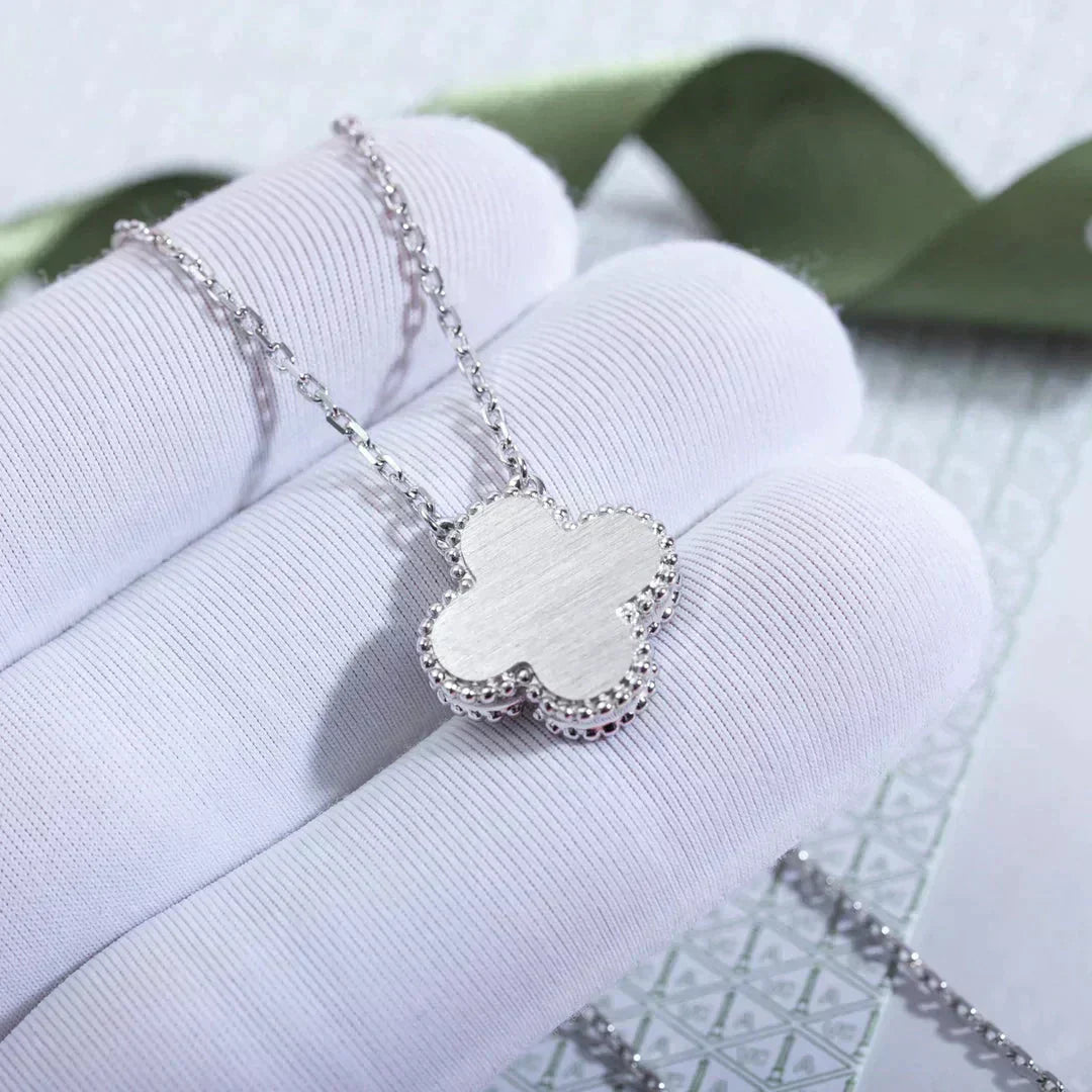 [LUXORA]CLOVER  15MM DIAMOND LASER NECKLACE SILVER