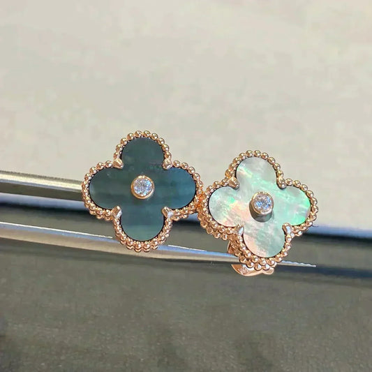 [LUXORA]CLOVER MEDIUM 1 MOTIFS GRAY MOP  DIAMOND EARRINGS