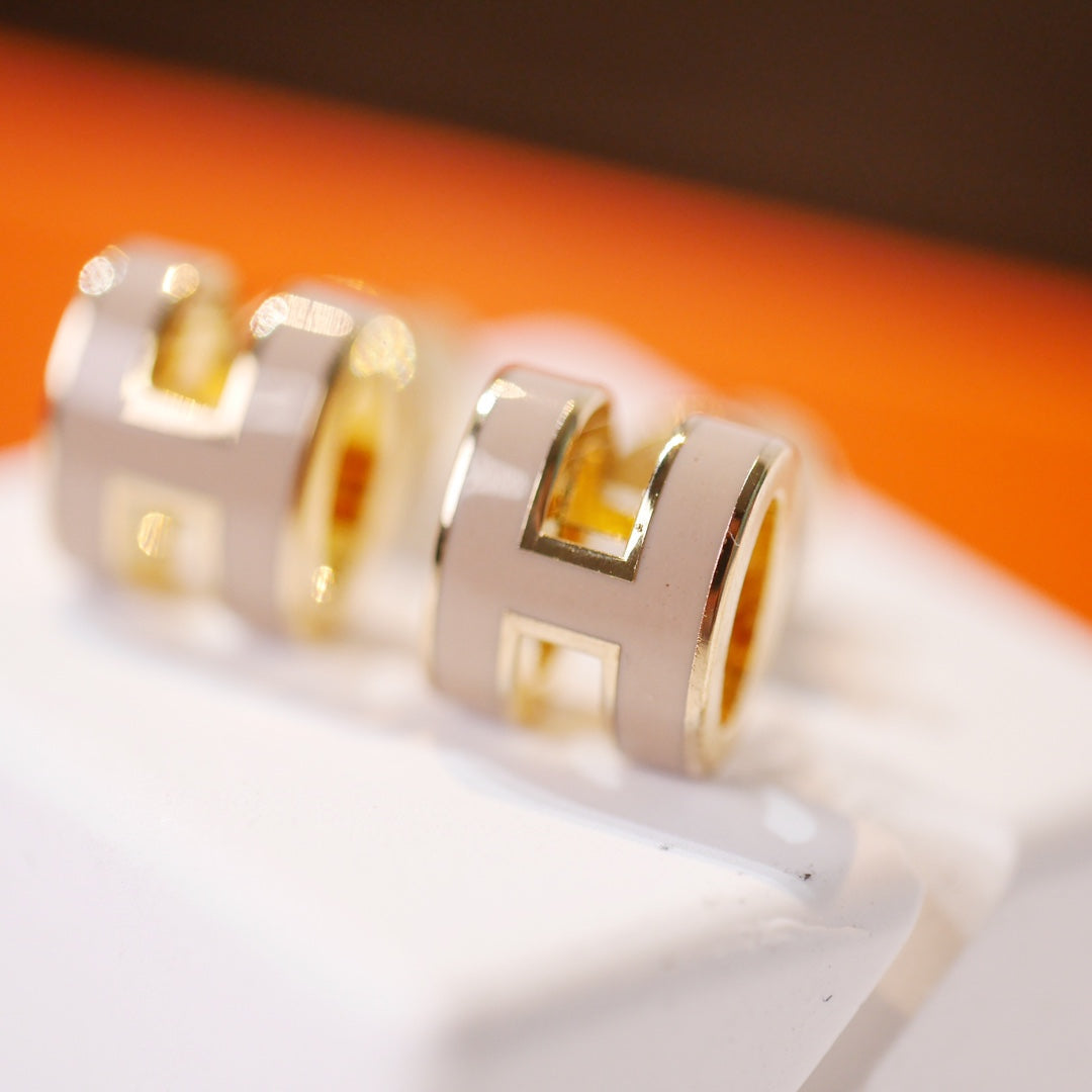 [LUXORA]MINI POP H GOLD EARRINGS GREY