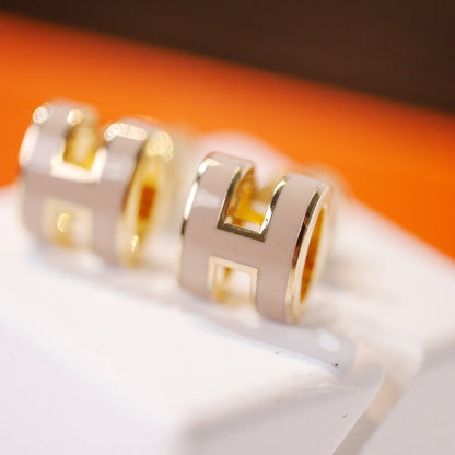 [LUXORA]MINI POP H GOLD EARRINGS GREY