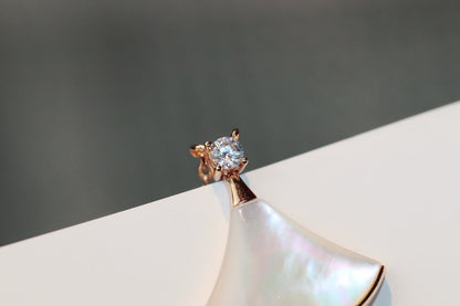 [LUXORA]DREAM NECKLACE WHITE MOP PINK GOLD 1 DIAMOND