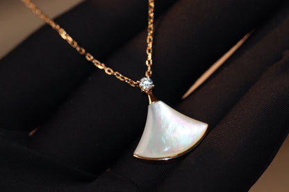 [LUXORA]DREAM NECKLACE WHITE MOP PINK GOLD 1 DIAMOND