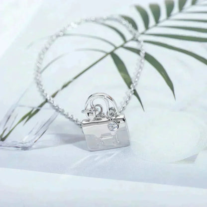 [LUXORA]AMULETTE PEDANT SILVER NECKLACE