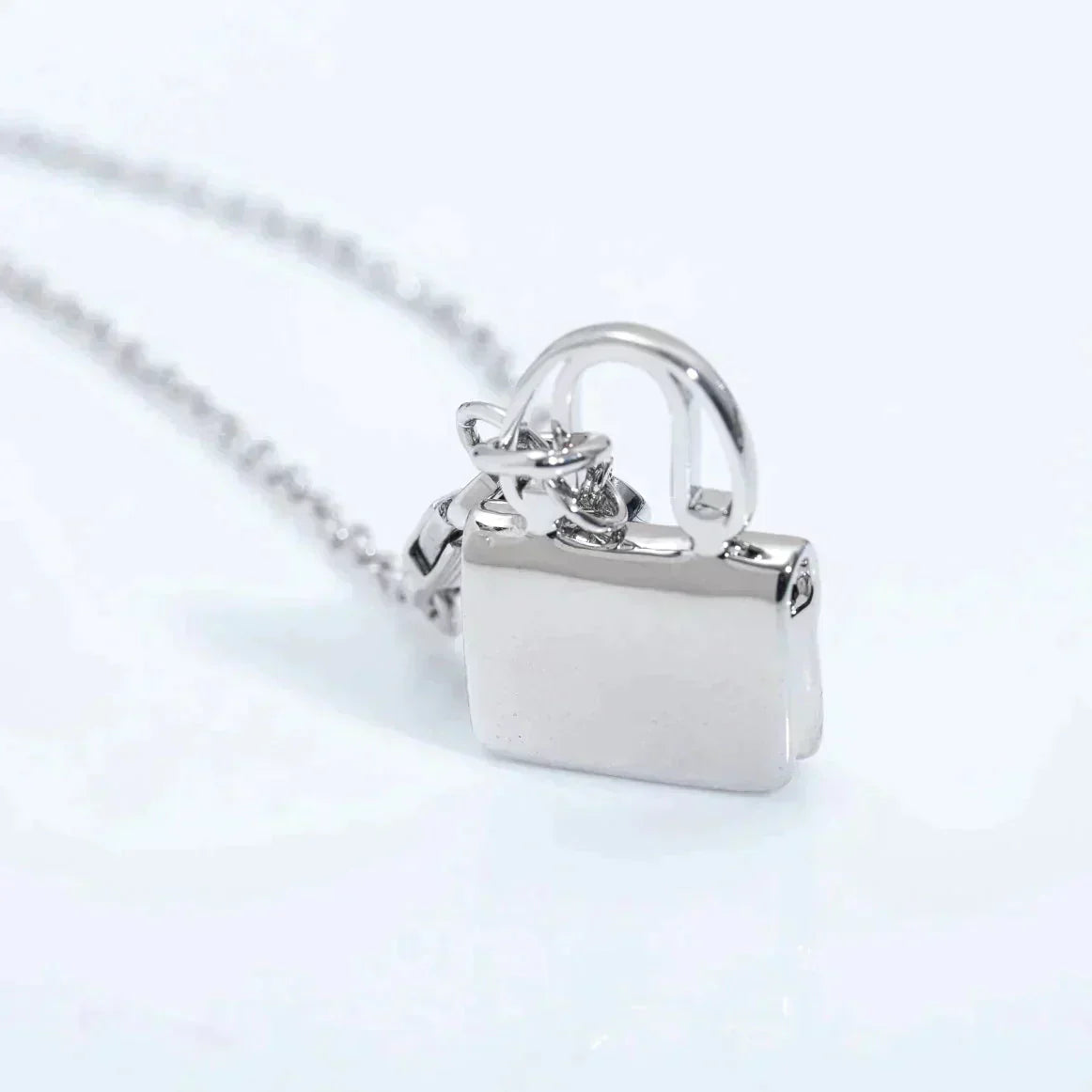 [LUXORA]AMULETTE PEDANT SILVER NECKLACE