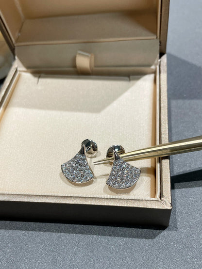 [LUXORA]DREAM STUD EARRINGS DIAMOND