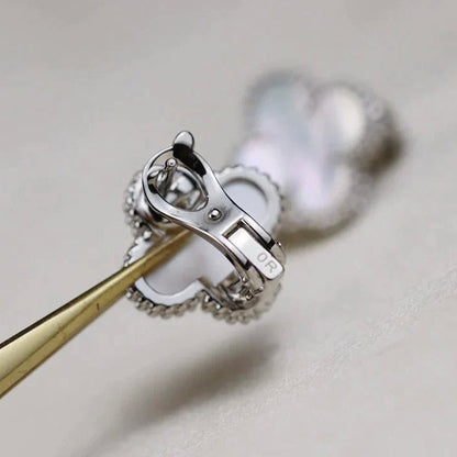 [LUXORA]CLOVER MEDIUM 1 MOTIFS  WHITE MOP EARRINGS SILVER