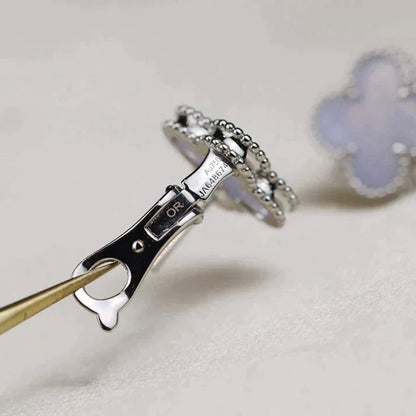 [LUXORA]CLOVER MEDIUM 1 MOTIFS  WHITE MOP EARRINGS SILVER