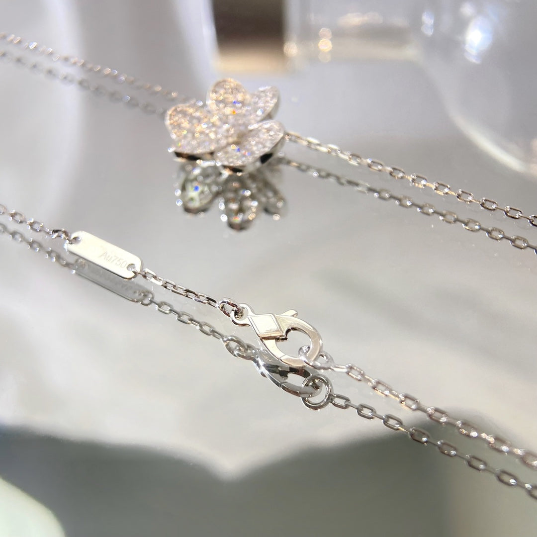 [LUXORA]FLOWER DIAMOND NECKLACE