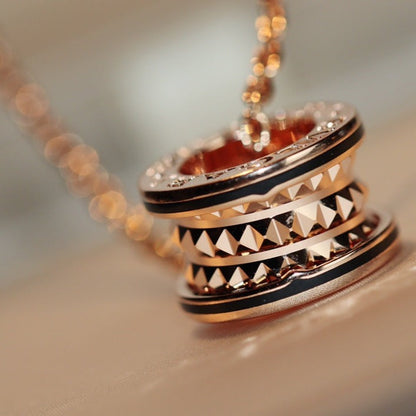 [LUXORA]ZERO 1 ROCK PEDANT PINK GOLD BLACK NECKLACE