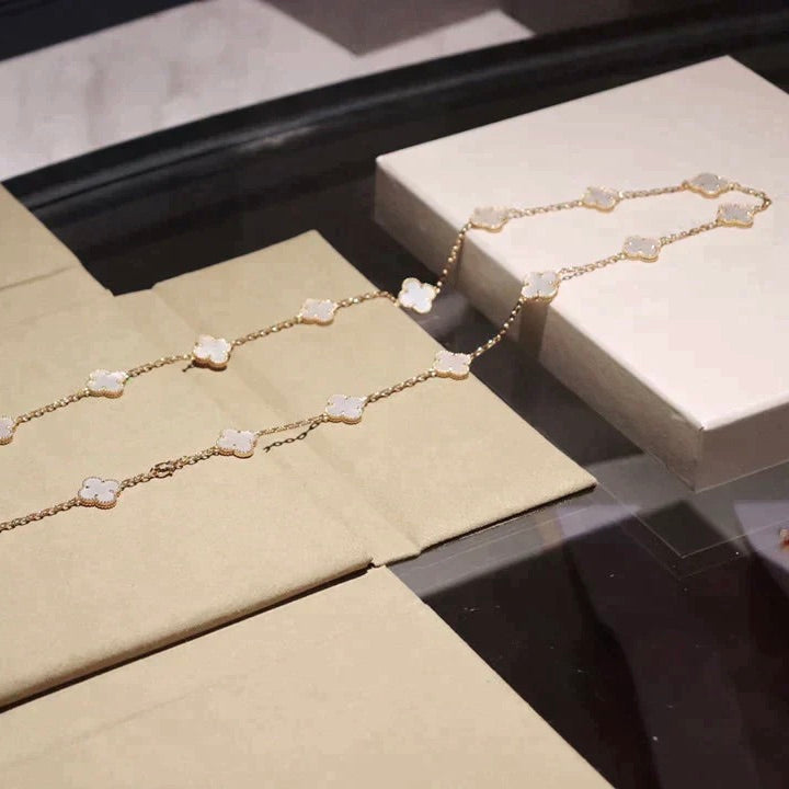 [LUXORA]CLOVER 20 MOTIFS WHITE MOP NECKLACE