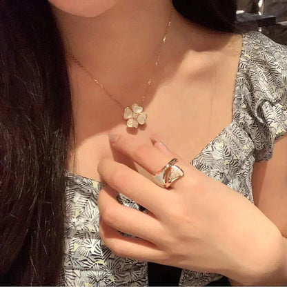 [LUXORA]CLOVER MOP DIAMOND ROSE GOLD NECKLACE