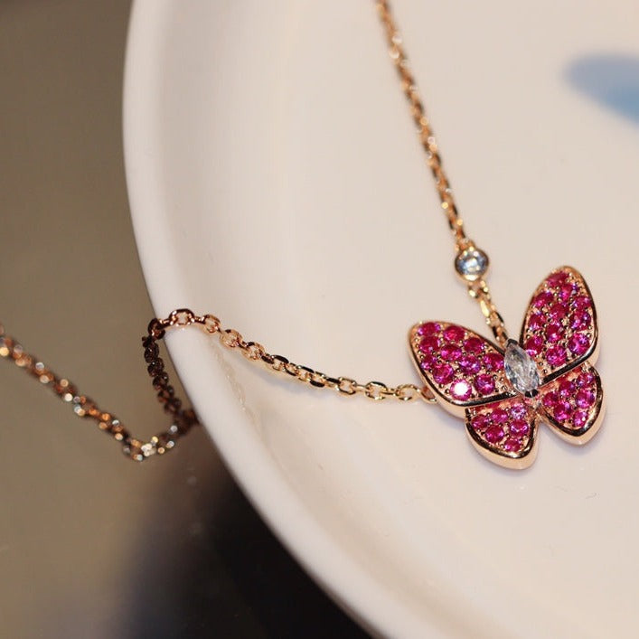 [LUXORA]BUTTERFLY RED DIAMOND ROSE GOLD NECKLACE