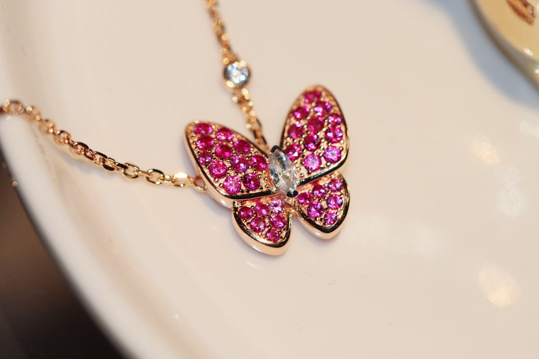 [LUXORA]BUTTERFLY RED DIAMOND ROSE GOLD NECKLACE