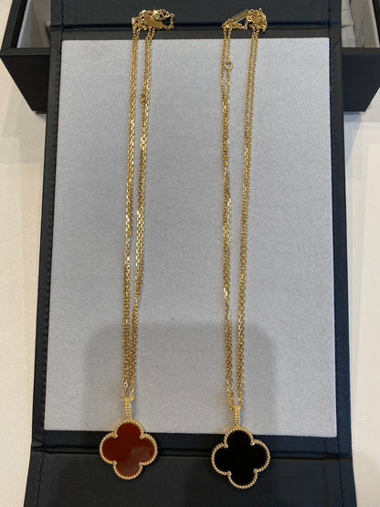 [LUXORA]CLOVER 25MM NECKLACE GOLD CARNELIAN