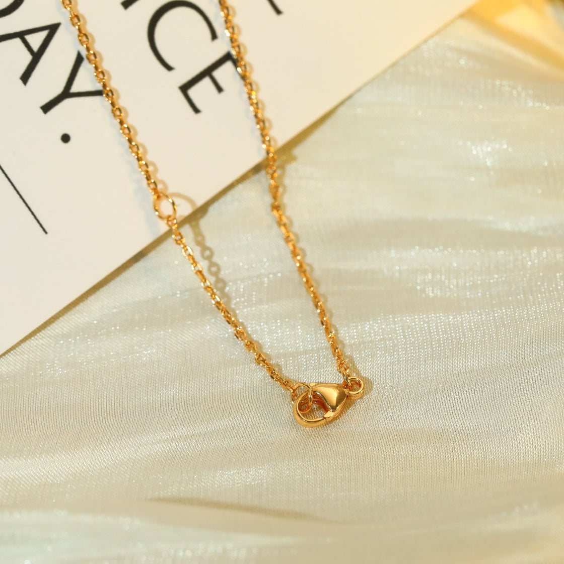 [LUXORA]VOLT SILVER DIAMOND PEDANT NECKLACE