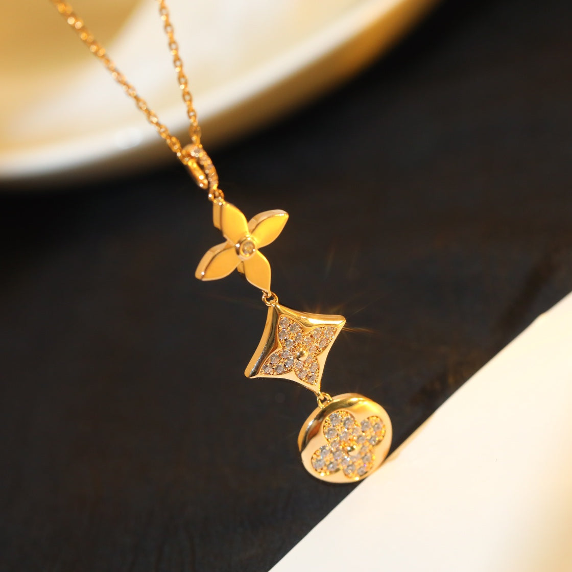 [LUXORA]STAR AND SUN DIAMOND PINK GOLD NECKLACE