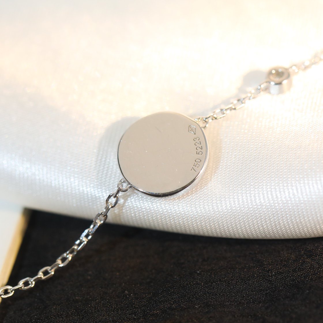 [LUXORA]SUN MOTIF PINK MOP SILVER BRACELET