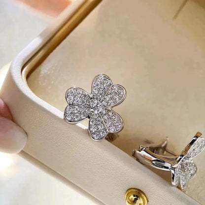 [LUXORA]CLOVER COMOS DIAMOND EARRINGS SILVER