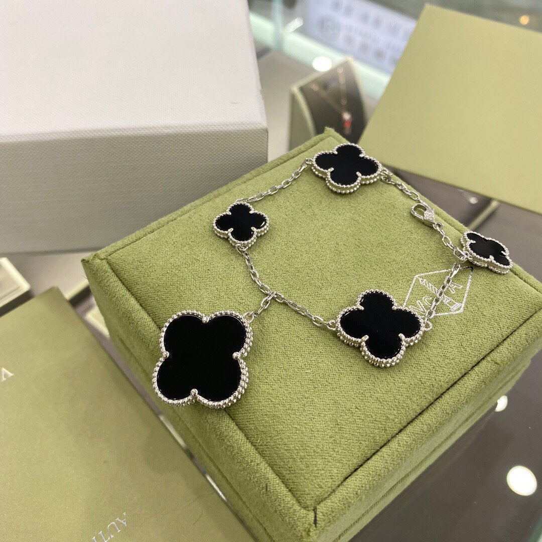 [LUXORA]CLOVER 5 MOTIFS SIVLER ONYX BRACELET