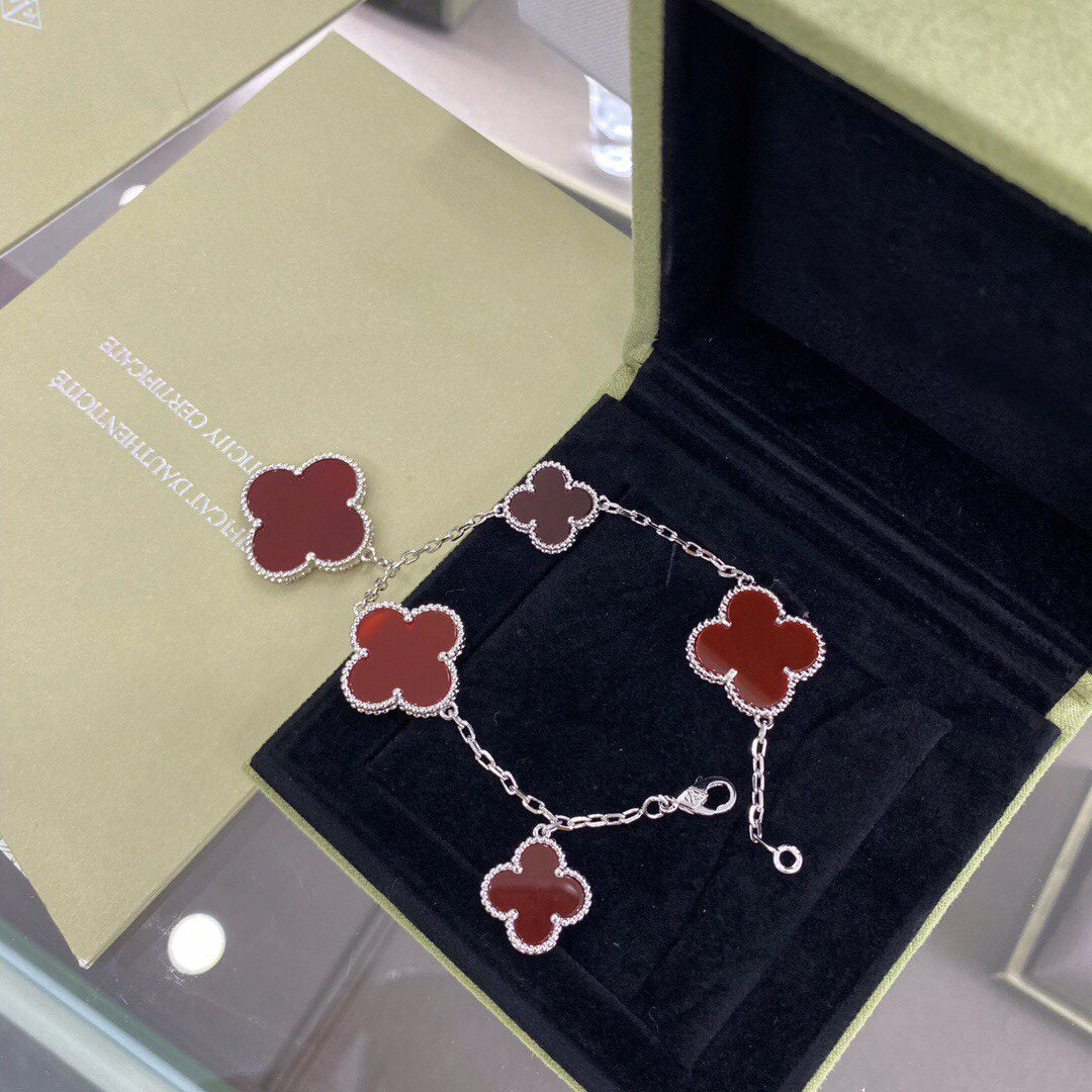 [LUXORA]CLOVER 5 MOTIFS SIVLER CARNELIAN BRACELET