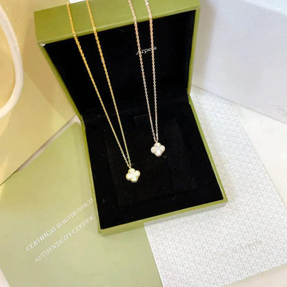 [LUXORA]CLOVER MINI 9.5MM WHITE MOTHER-OF-PEARL NECKLACE
