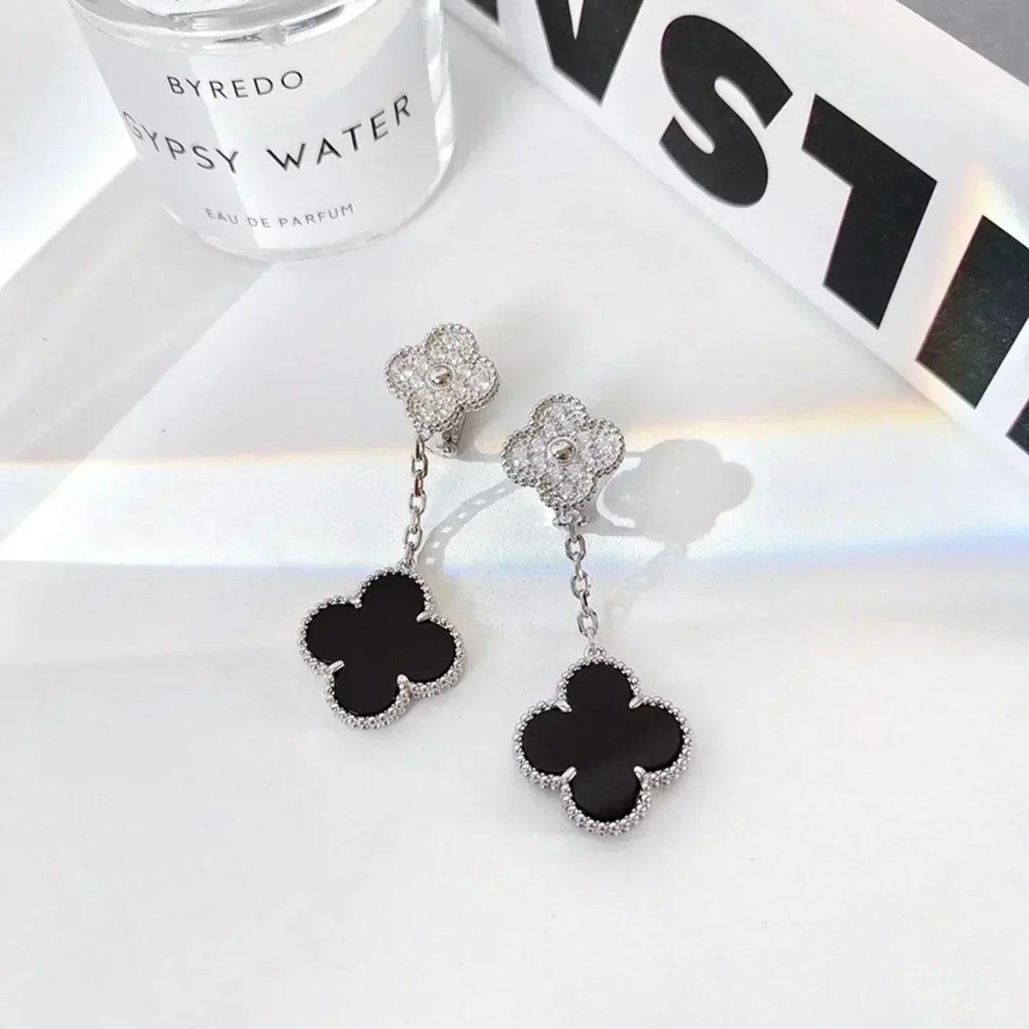 [LUXORA]CLOVER 2 MOTIFS  DIAMOND ONYX EARRINGS SILVER