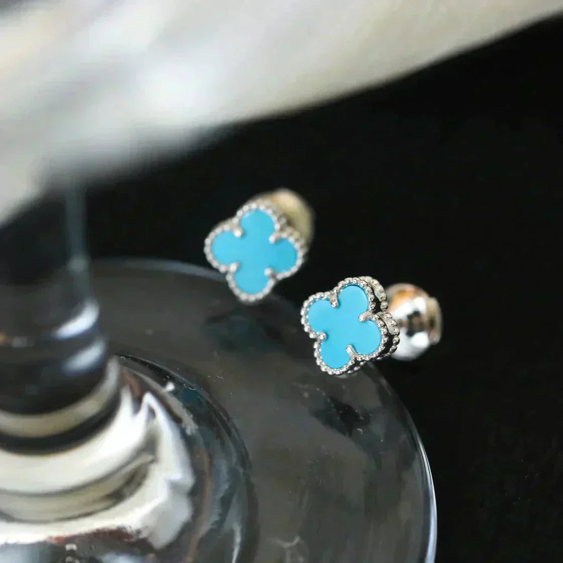 [LUXORA]CLOVER MINI 9.5MM ONYX STUD EARRINGS SILVER