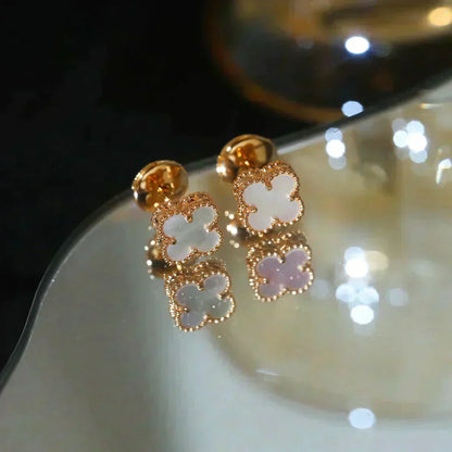 [LUXORA]CLOVER MINI 9.5MM WHITE MOP EARRINGS