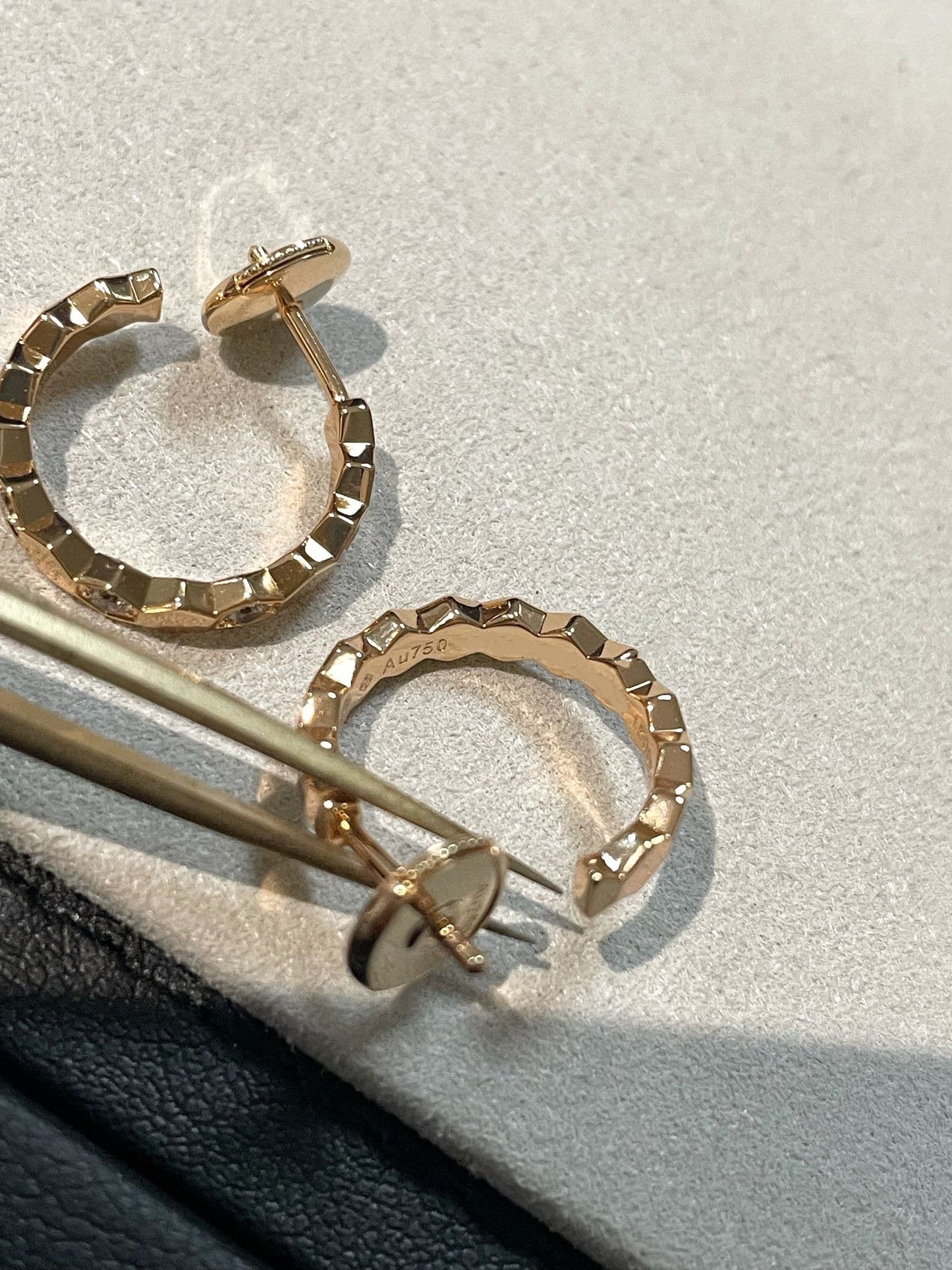 [LUXORA]Hollow Design Four-Leaf Clover Flower Shape Ring