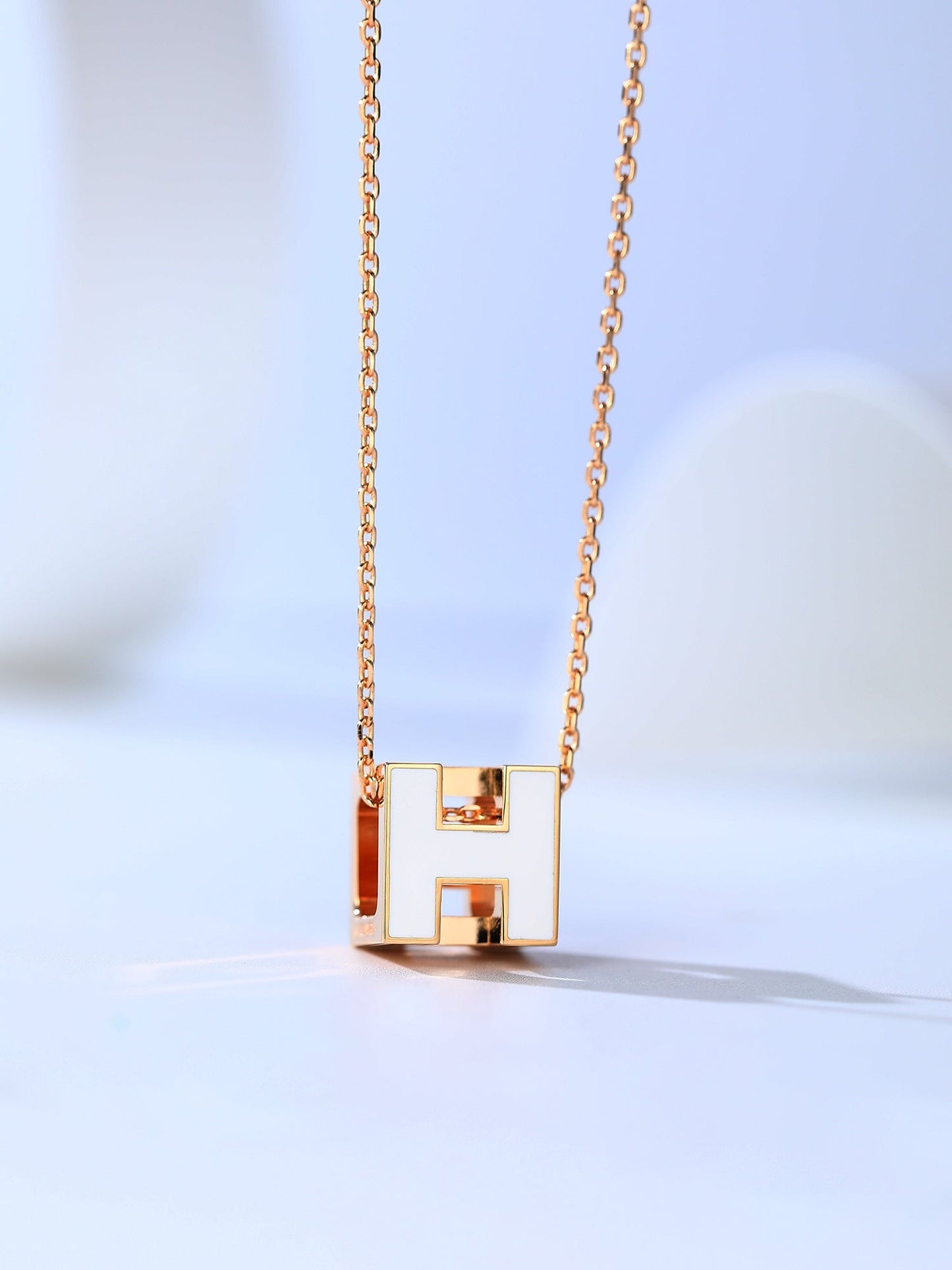 [LUXORA]H CAGE PINK GOLD NECKLACE