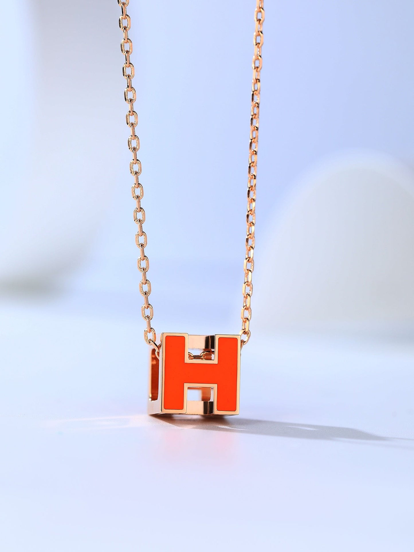 [LUXORA]H CAGE PINK GOLD NECKLACE
