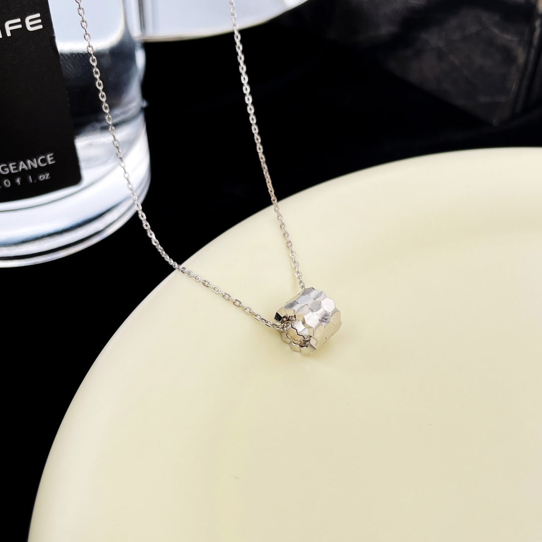 [LUXORA]BEE MINI PEDANT DIAMOND NECKLACE