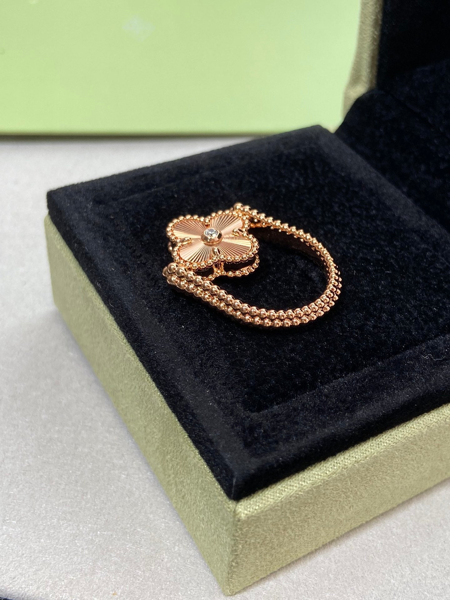 [LUXORA]CLOVER RIVERSIBLE ROSE GOLD RING