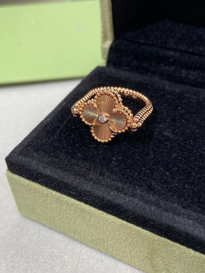 [LUXORA]CLOVER RIVERSIBLE ROSE GOLD RING