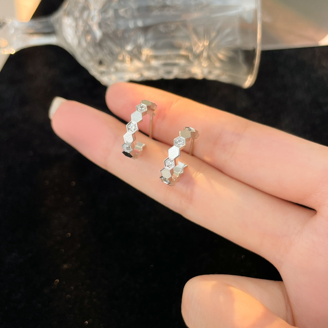 [LUXORA]BEE LOVE DIAMOND HOOP EARRINGS