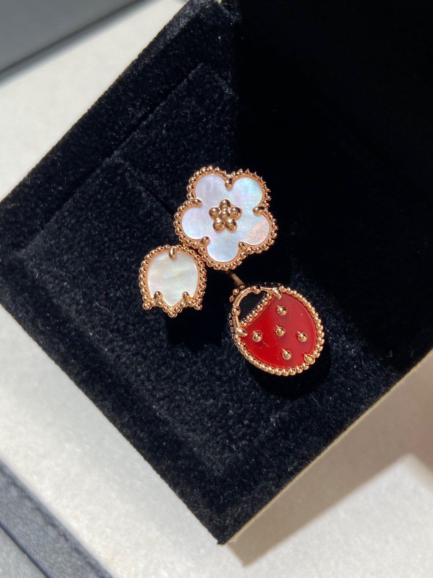 [LUXORA]LUCKY 3 MOTIF ROSE GOLD RING