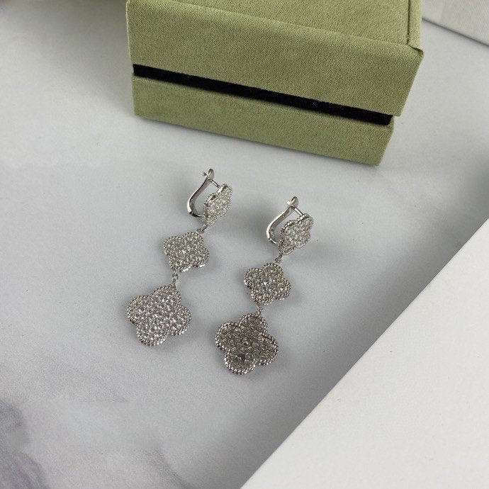 [LUXORA]CLOVER 3 MOTIF DIAMOND SILVER DROP EARRINGS