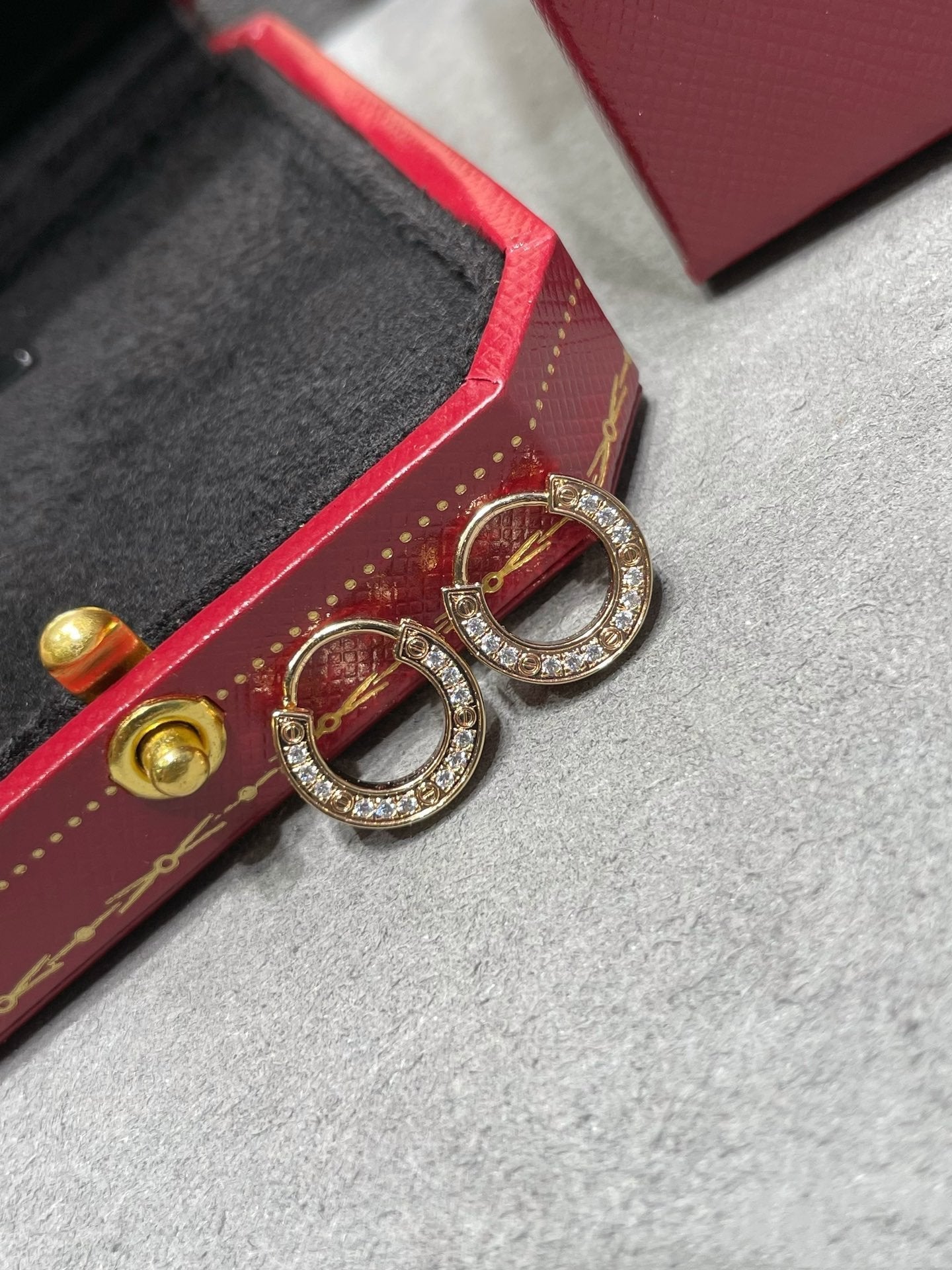 [LUXORA]LOVE DIAMOND EARRINGS