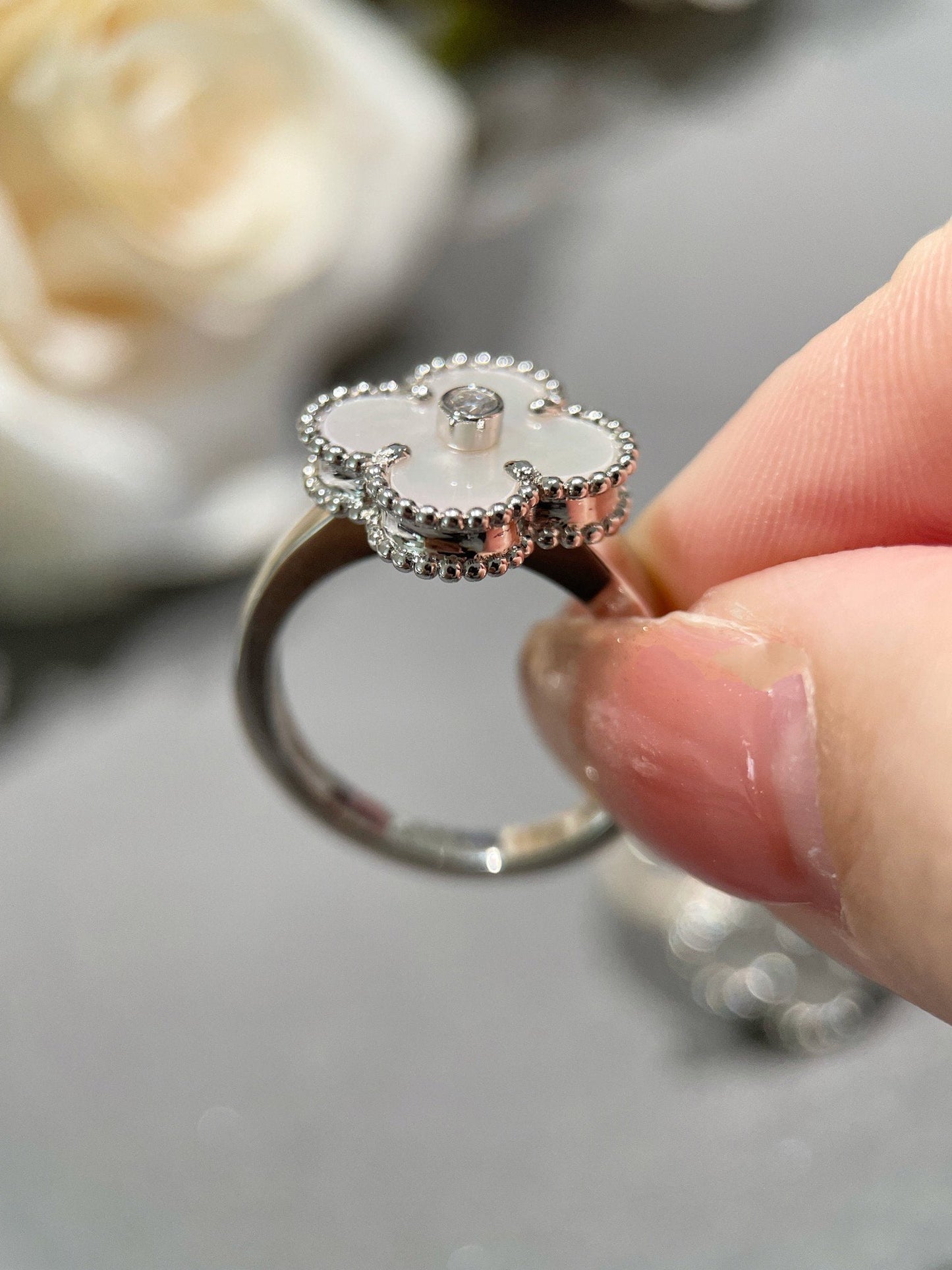 [LUXORA]CLOVER SILVER MOP DIAMOND RING