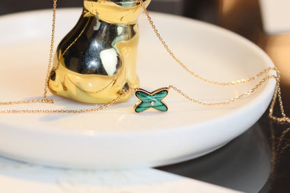 [LUXORA]JEUX MALACHITE 1 DIAMOND PINK GOLD NECKLACE