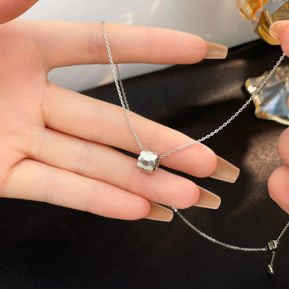 [LUXORA]BEE MINI NECKLACE
