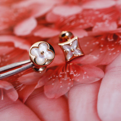 [LUXORA]STAR AND SUN PINK GOLD MOP STUD EARRINGS