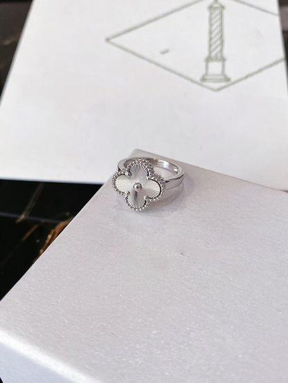 [LUXORA]CLOVER SILVER RING