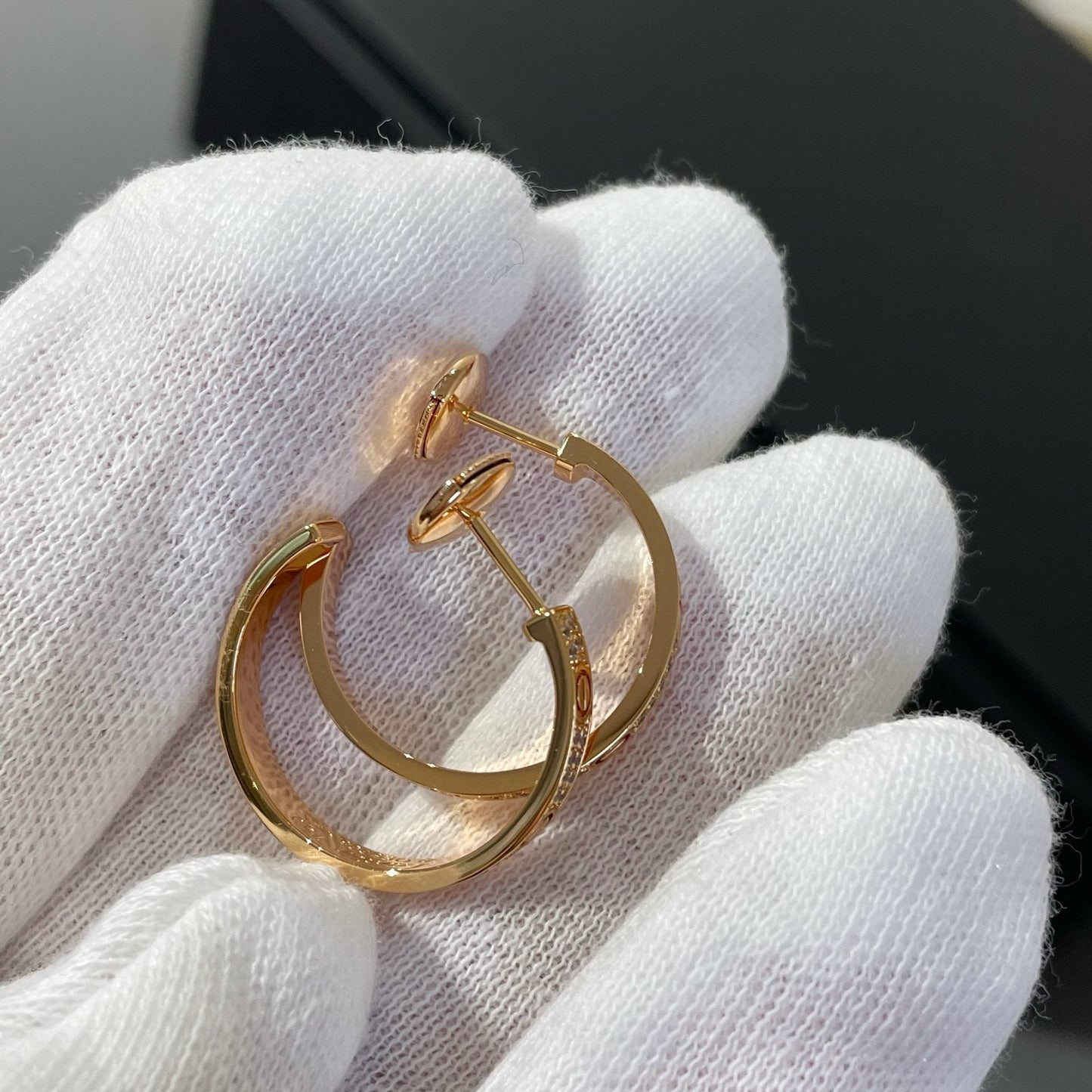 [LUXORA]LOVE DIAMOND PINK GOLD HOOP EARRINGS